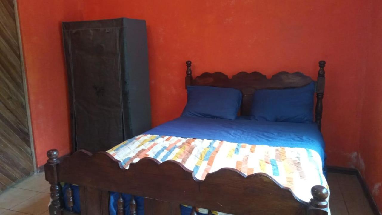 Balbos Hostel Liberia Buitenkant foto